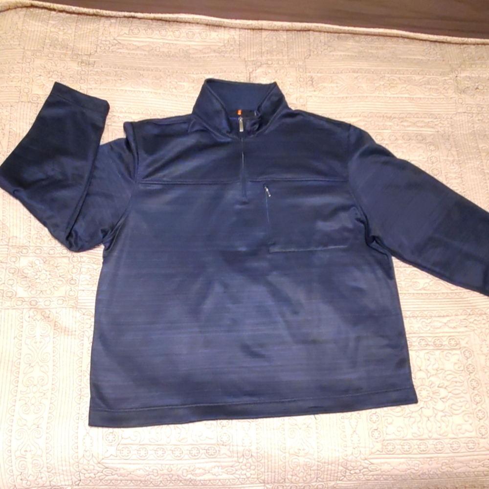 Men's 1/4 zip sweatshirt -EUC